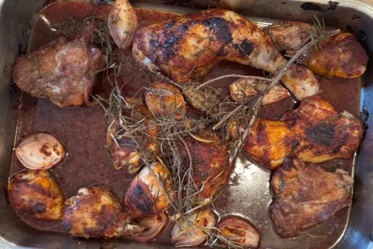 Coq au vin in 20 Minuten – Einfaches Rezept für den französischen Klassiker coq au vin in einer Auflaufform