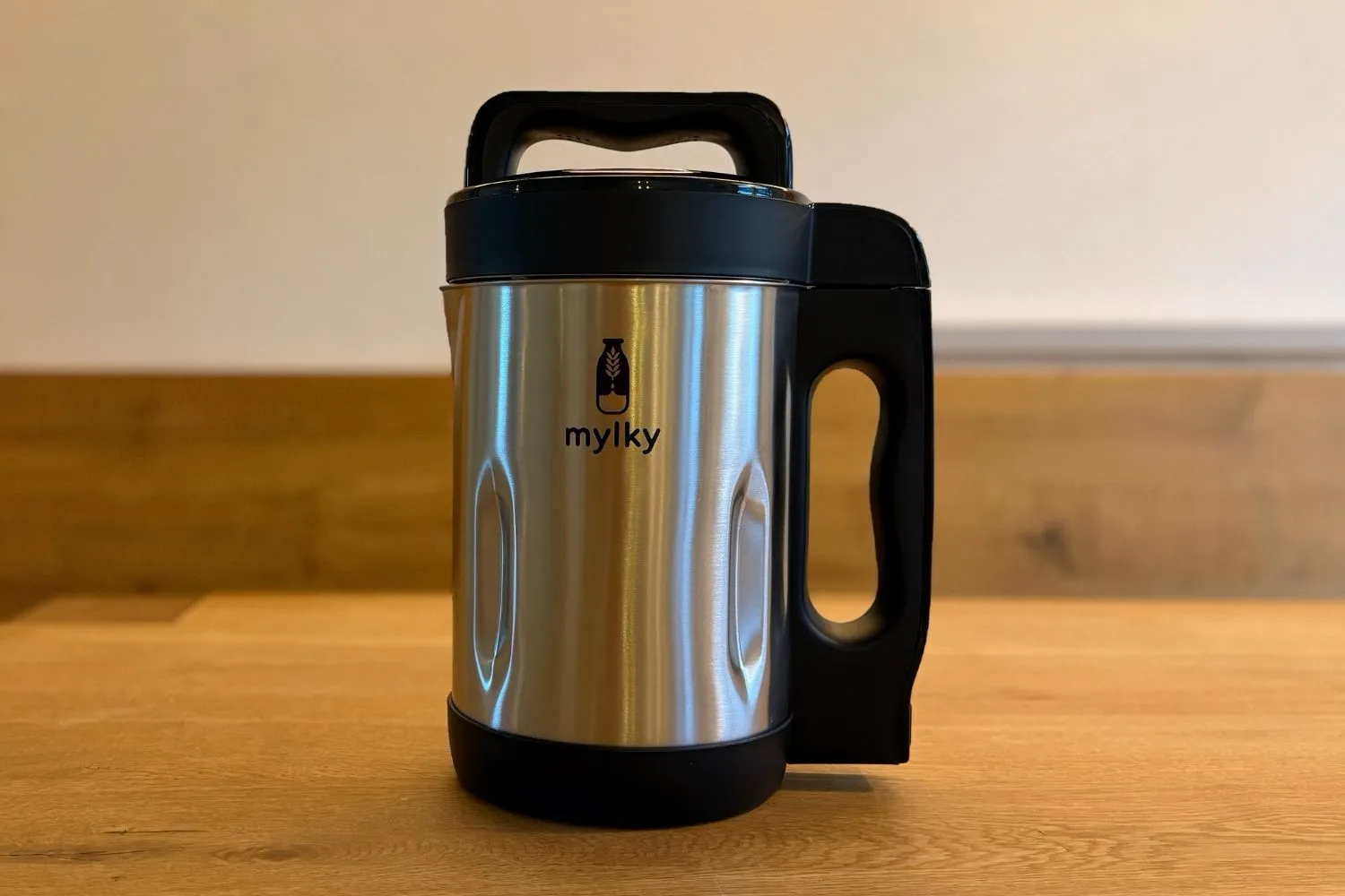 Pflanzenmilch selber machen: Lohnt sich der Mylky-Maker wirklich? (Erfahrungsbericht)