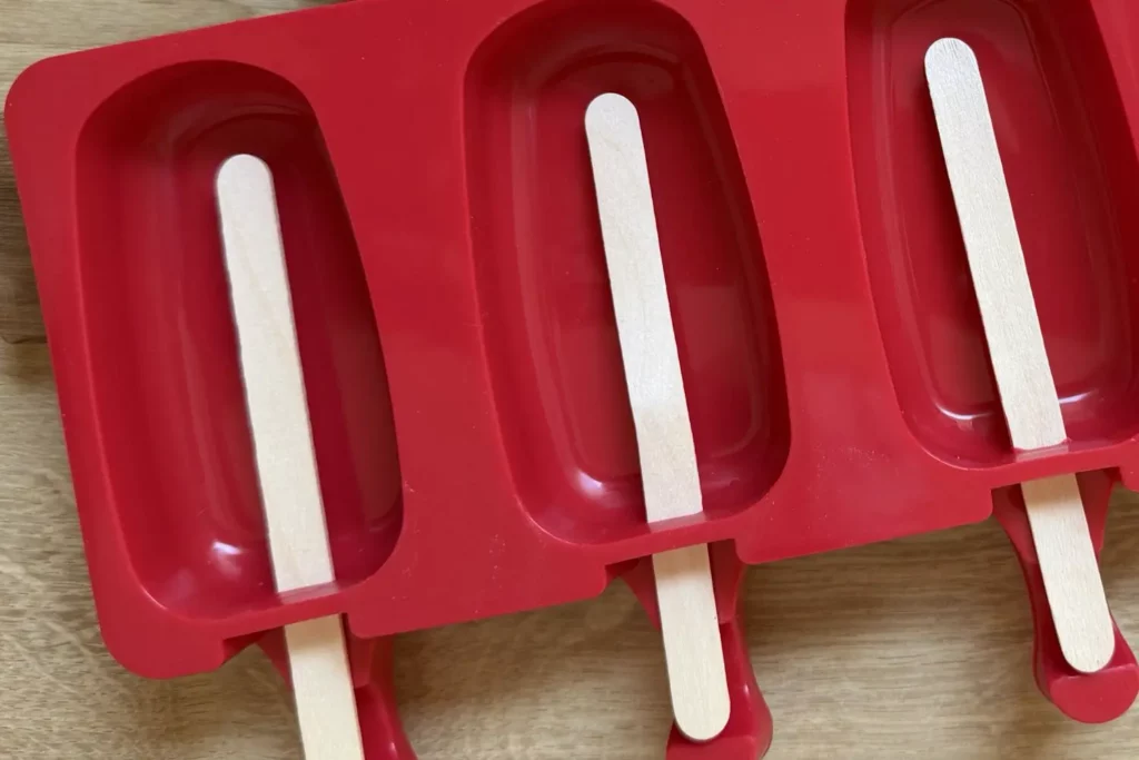 Silikon-Eisformen für selbstgemachtes Himbeereis