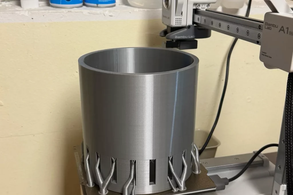 3D-Druck der Wurmvase aus PETG auf einem Bambu Lab A1 Mini